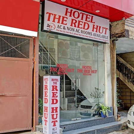 Oyo Hotel The Red Hut Chandīgarh Εξωτερικό φωτογραφία